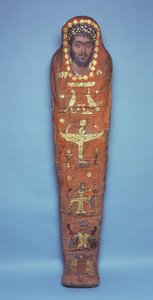 Mummie van een jonge man, met encaustisch portret, uit El-Hibeh